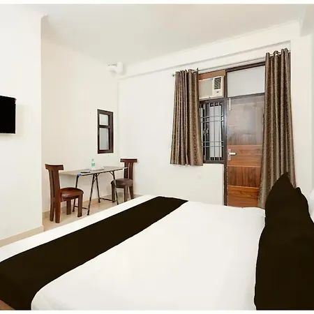 Hotel Citrine-Suites Resorts Near Shri Radha Girdhar Gopal Temple - Restaurant - Lift And Parking Facilities - Fully Air Condition With All Luxury Luxuary Rooms With Attached-Balcony - A Top Rated Hotel